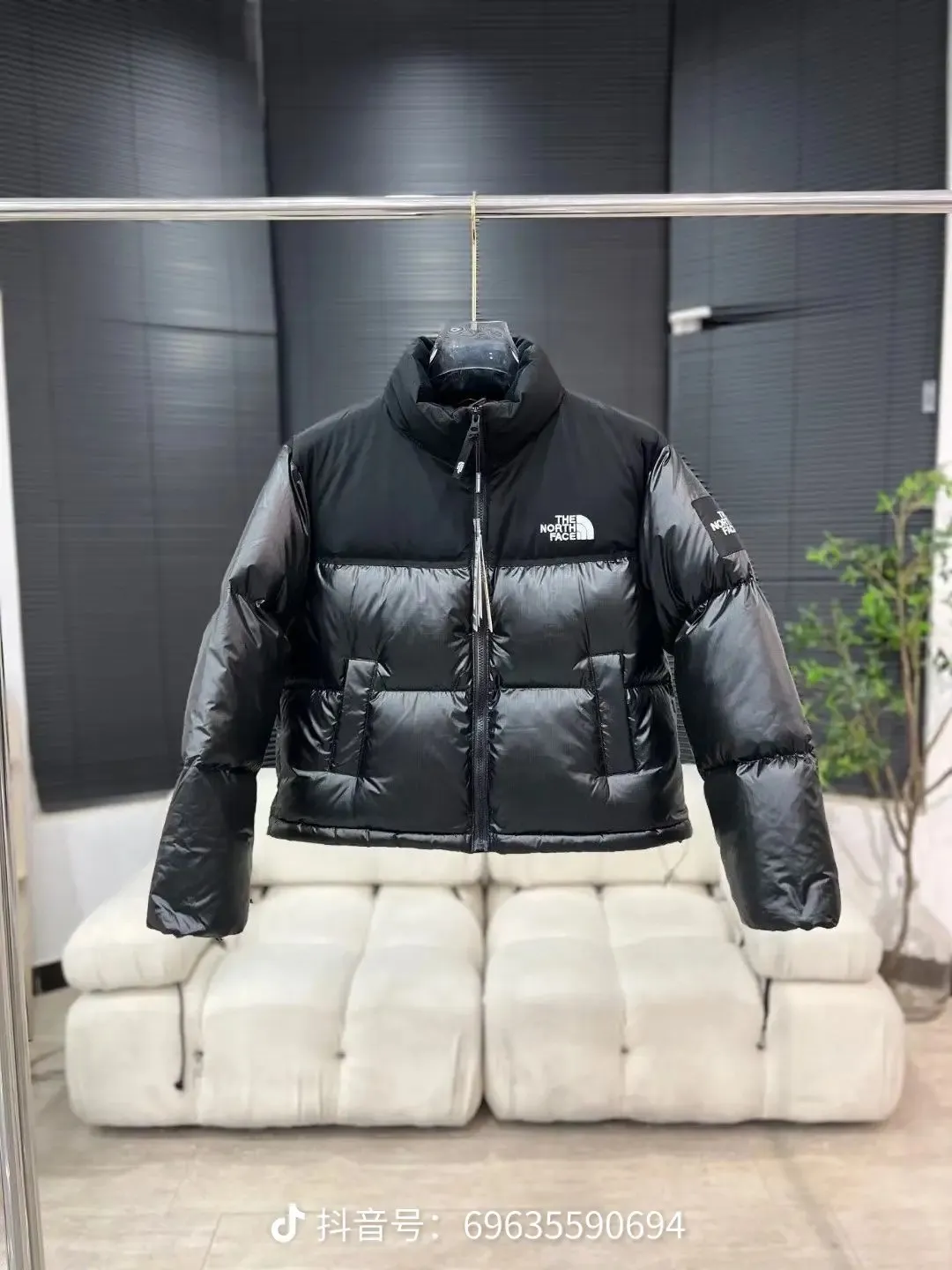 82b# TNF 22S Retro ， ， 90 ， ， ， ， ～ ❶ ： ， 。 ❷ ：90 ，280 ， ， ❸ ： 、 。 ❹ 40D ， 40T ， ， ， lon ， ， ， ！ ❺ YKK ， ， . Size：XS S M